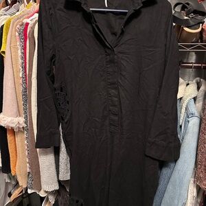 Chic Black Long Sleeve Dress with Side Detail